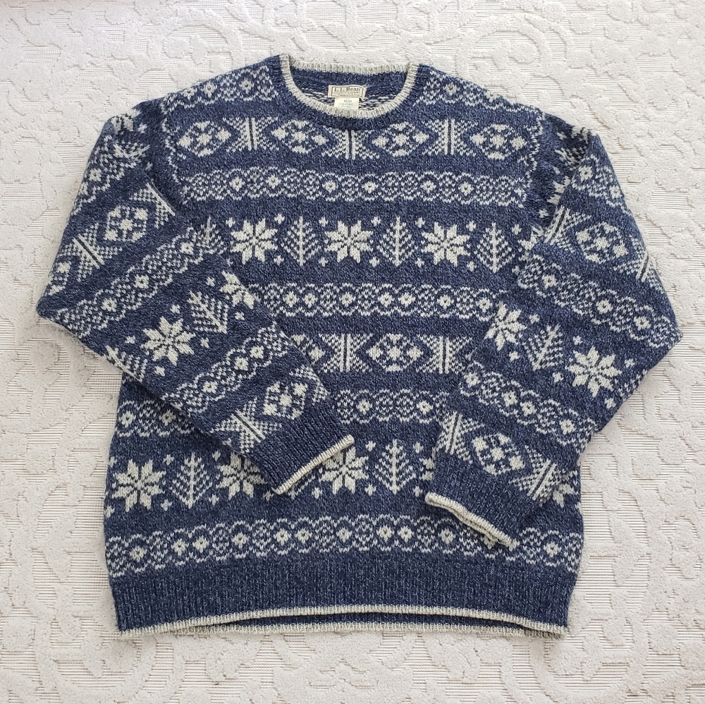 Vintage L.L.Bean winter wool snow flakes and pine
